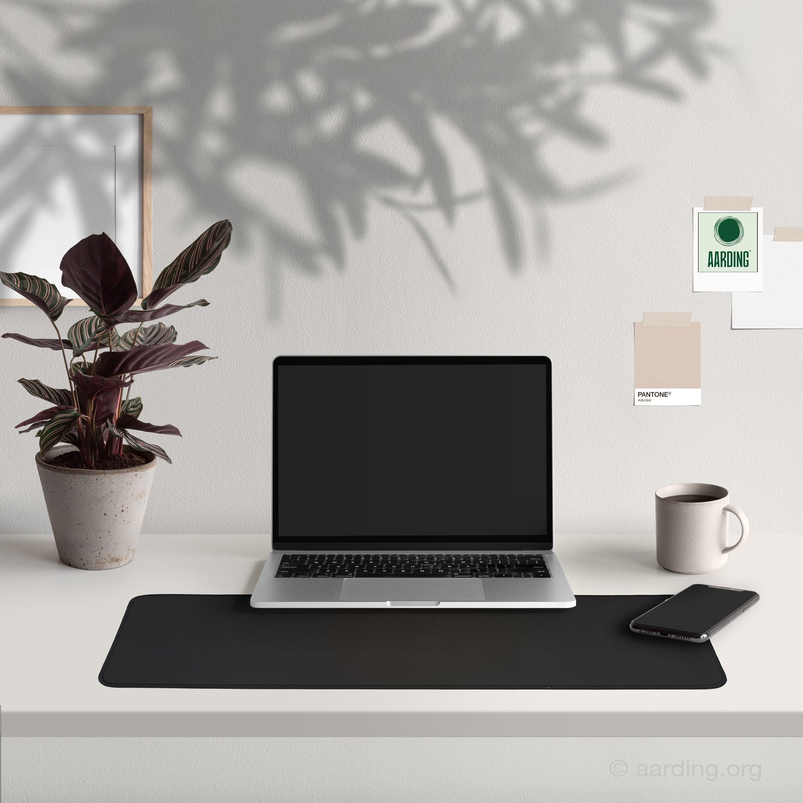 Grounding Mat Carbon Leather 26x68cm / 10"x27 as wrist support and mouse pad with laptop 