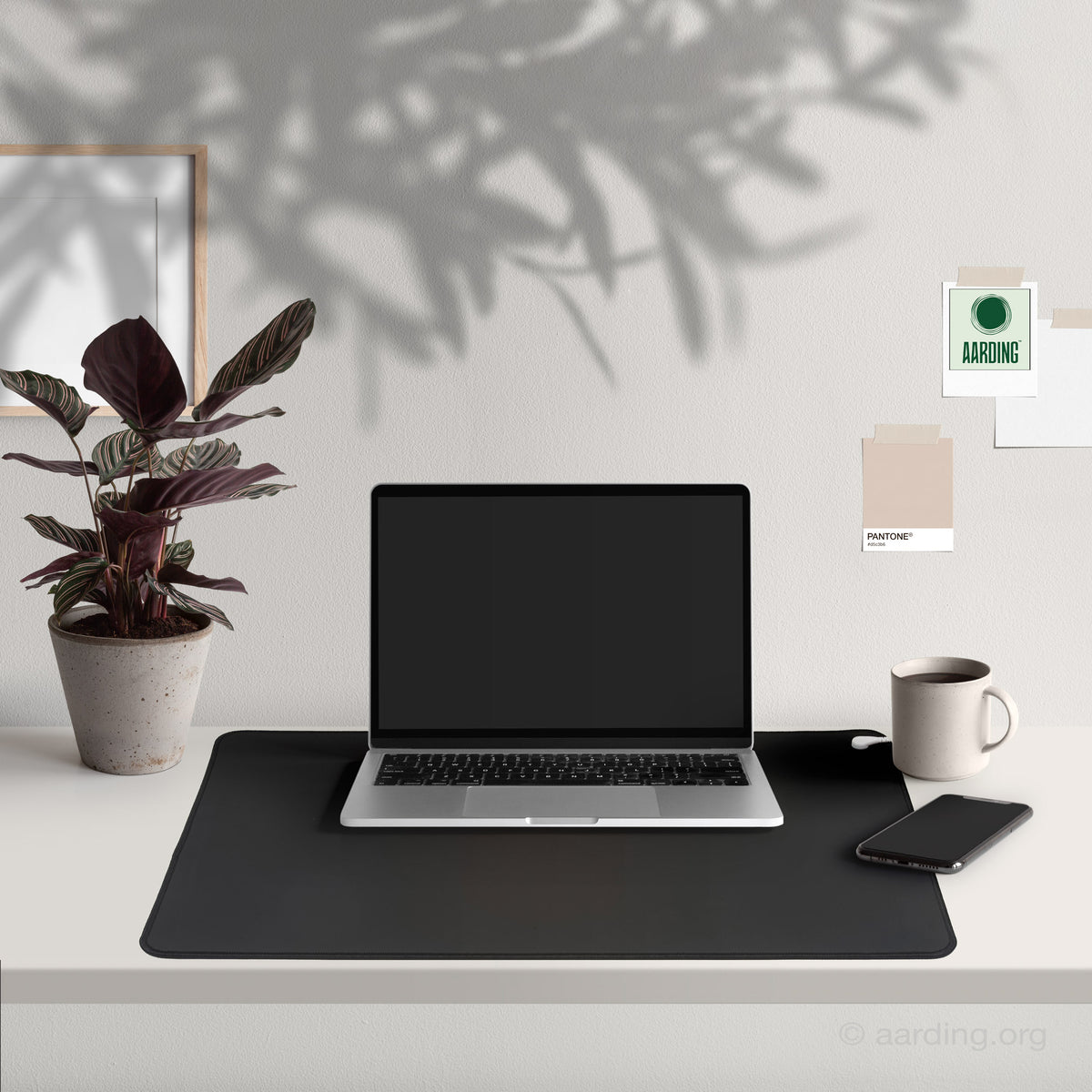 Grounding Mat Carbon Leather 40x60cm/16&quot;x24&quot; with laptop as wrist support and mouse pad with laptop