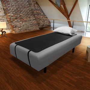 Single grounding mat 68 x 180cm (27" x 71") on a single bed with a grounding pillowcase